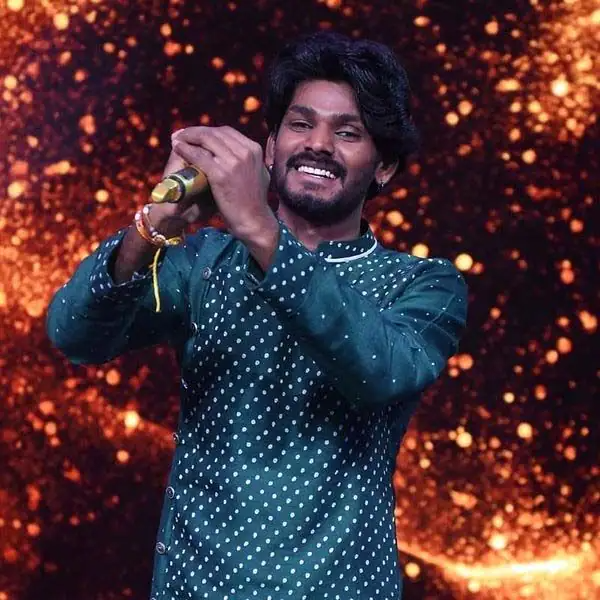 Indian Idol 12: एक बार फिर बेनकाब हुए Sawai Bhatt, सोशल मीडिया पर पकड़ा गया ‘सफेद झूठ’