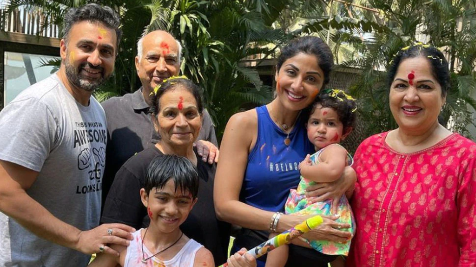 Shilpa Shetty का पूरा परिवार कोरोना की चपेट में, एक्‍ट्रेस की र‍िपोर्ट नेगेटिव